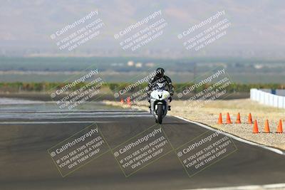 media/Sep-21-2025-TrackDaz (Sun) [[277c75b276]]/C Group/1040am (Turn 1)/